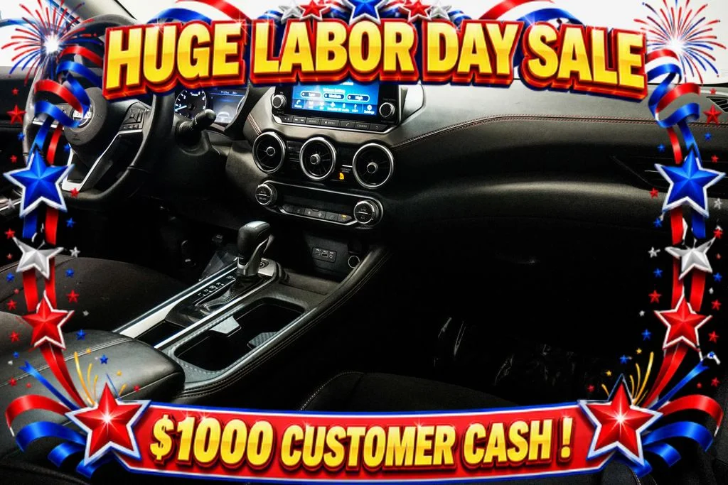 Used 2022 White Nissan SR image 9
