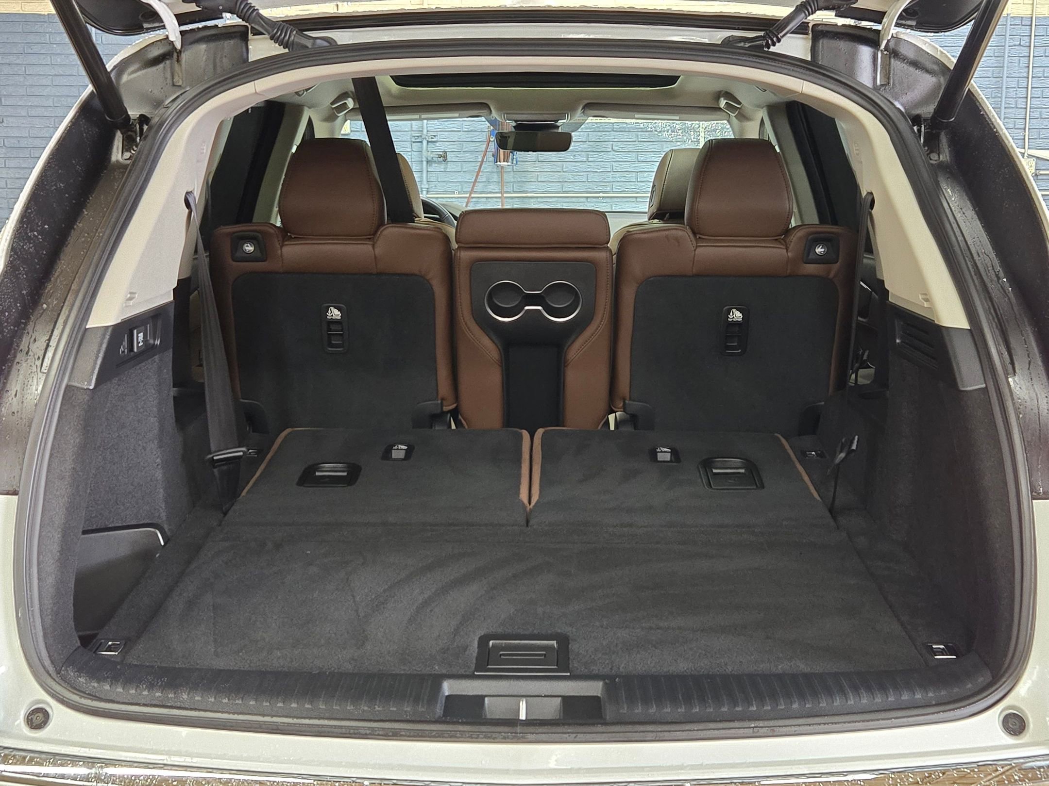 Used 2023 Platinum White Pearl Acura w/Technology Package image 25