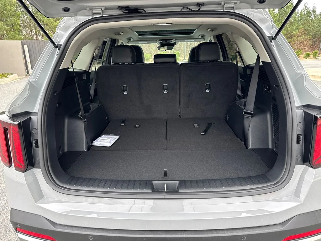 New 2026 Gray Kia S image 18