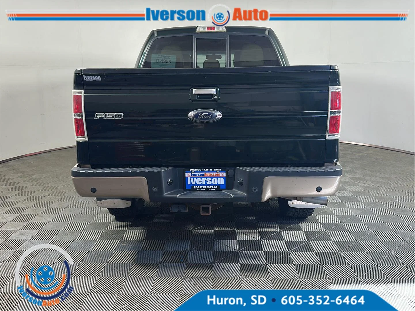 Used 2013 Green Gem Metallic/Pale Adobe Metallic Ford Lariat image 7