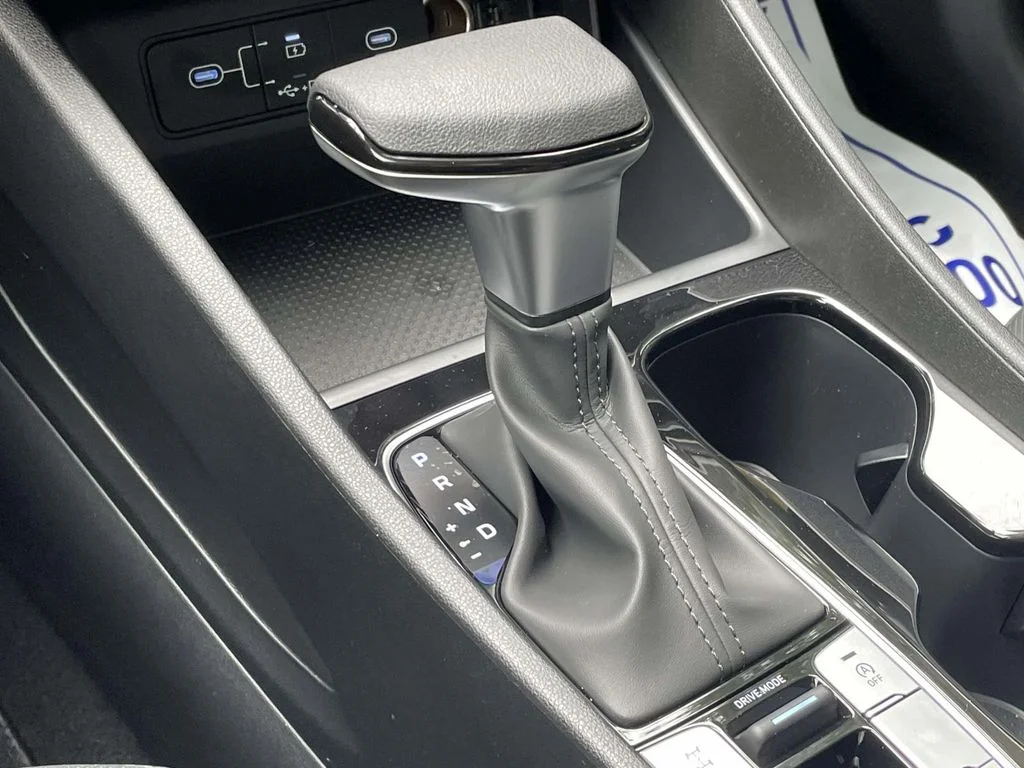 New 2026 White Hyundai SEL image 31