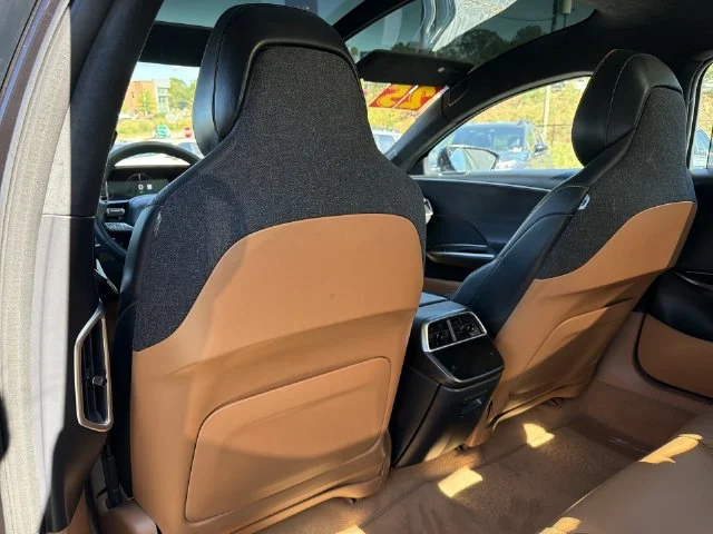 Used 2025 Black Lucid Touring image 40
