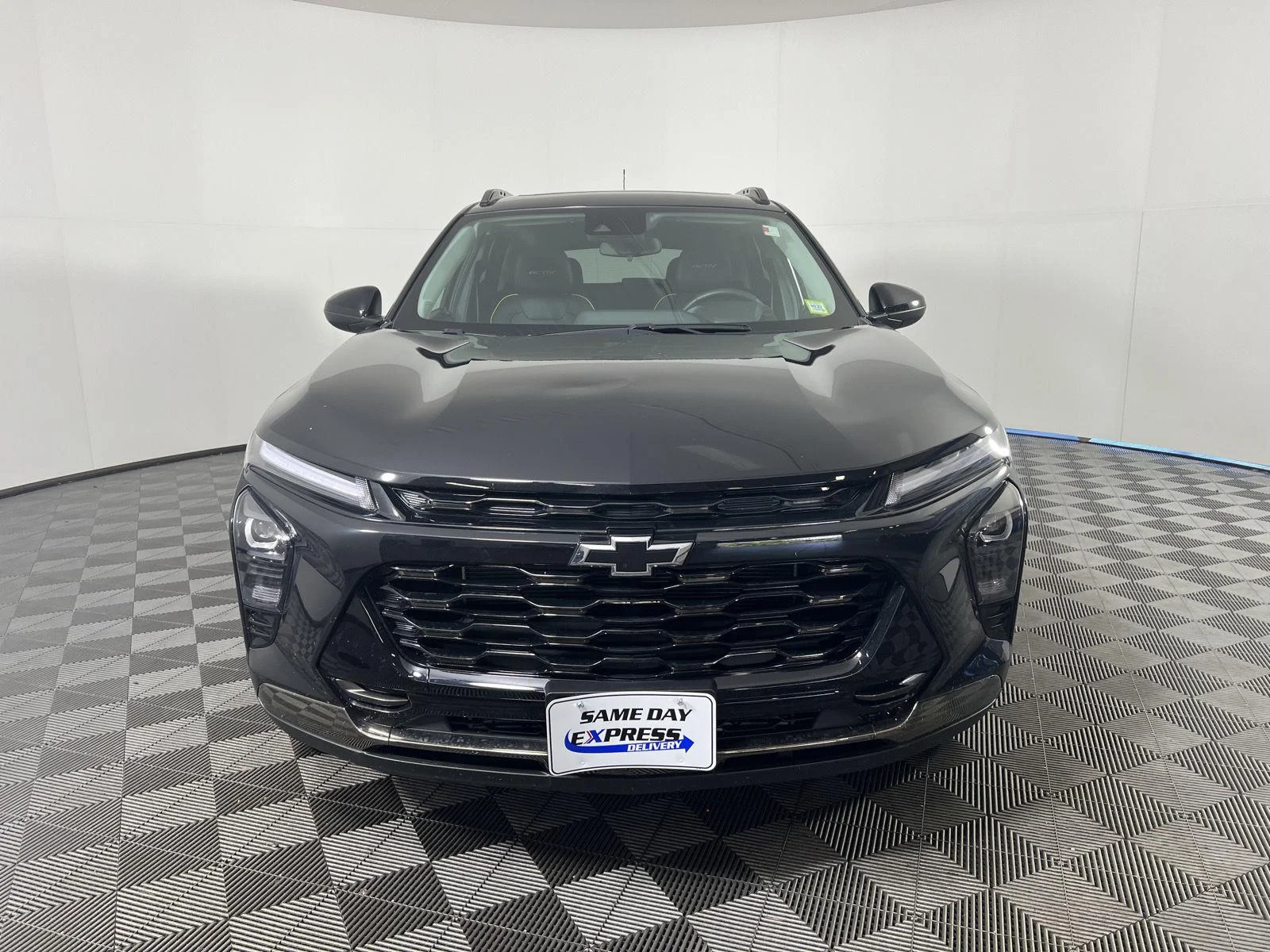 Used 2024 Mosaic Black Metallic Chevrolet ACTIV image 29