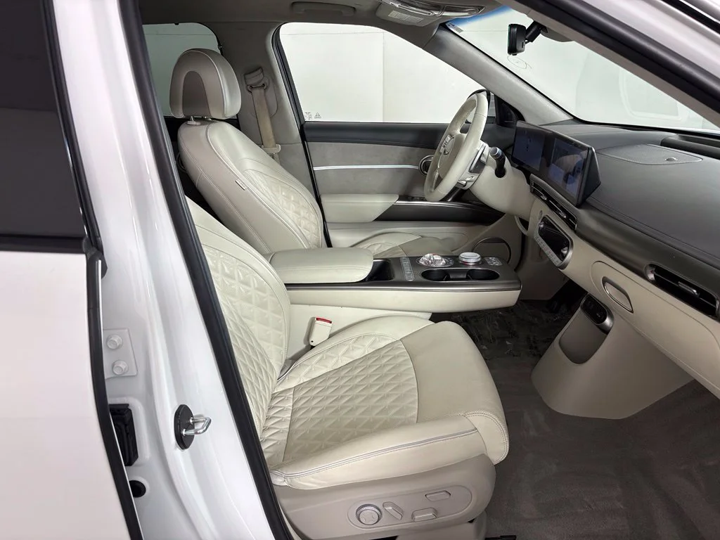 Used 2023 White Genesis Performance image 47