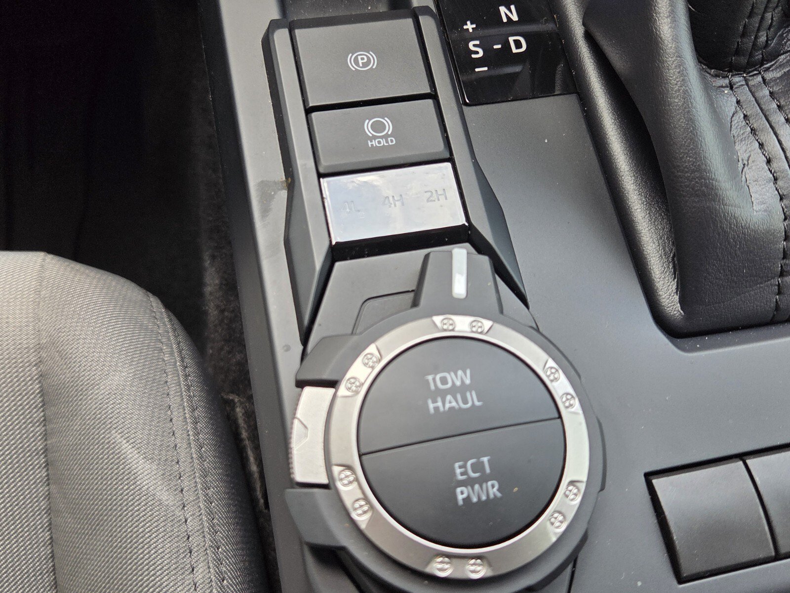 Used 2025 Ice Cap Toyota SR5 image 15