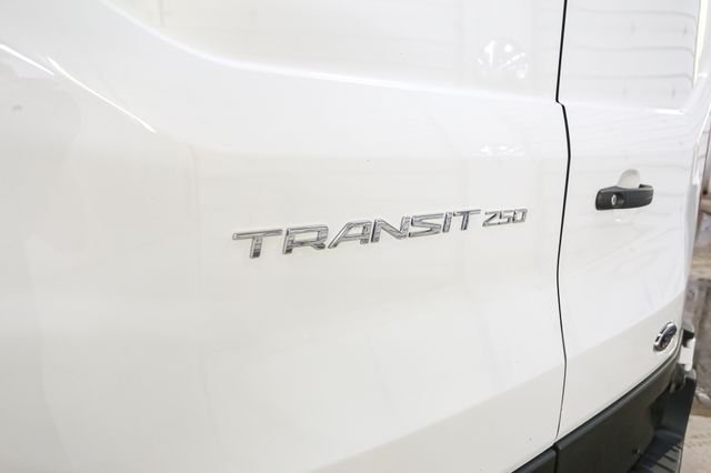 Used 2025  Ford Base image 9