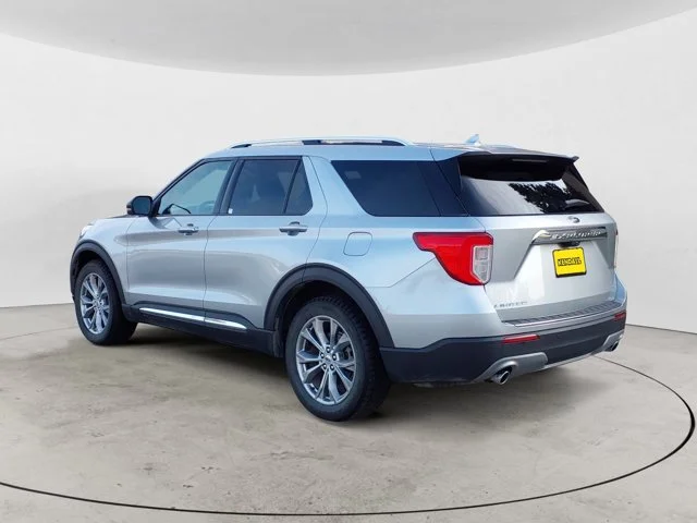 Used 2020 Silver Metallic Ford Limited image 7