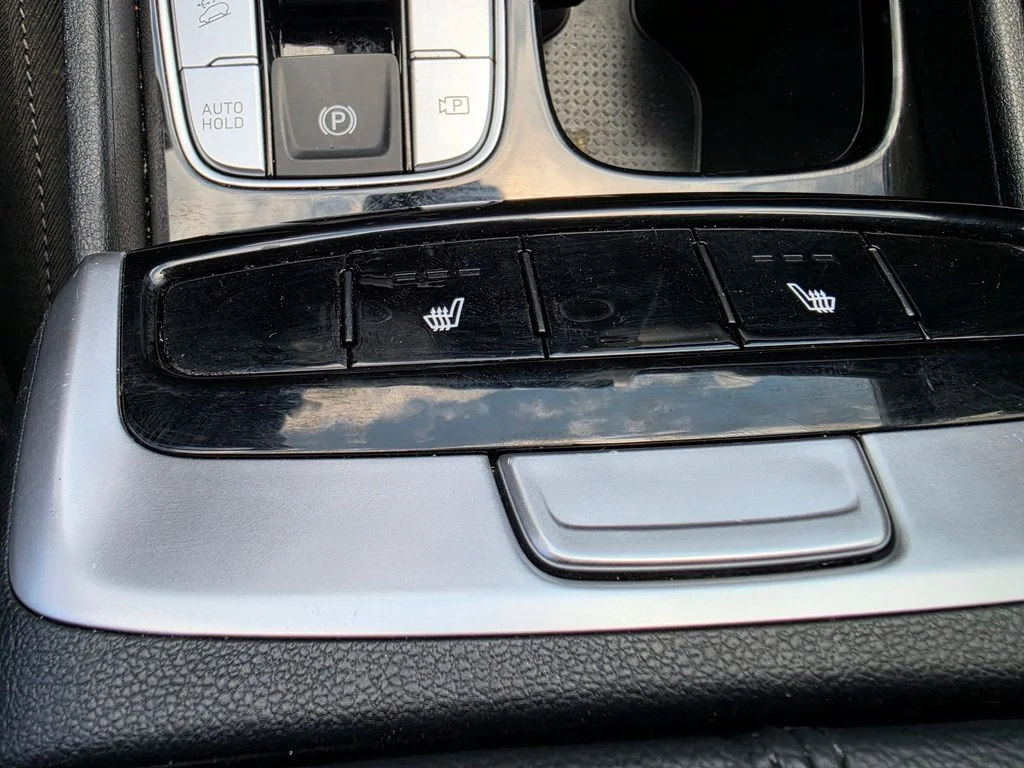 Used 2023 Black Hyundai SEL image 20