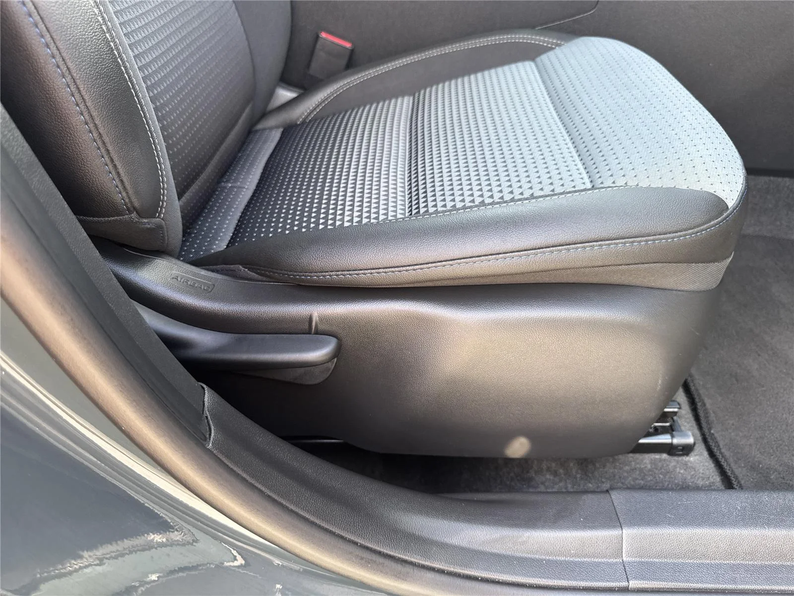 Used 2025 Cypress Gray Chevrolet LT image 36