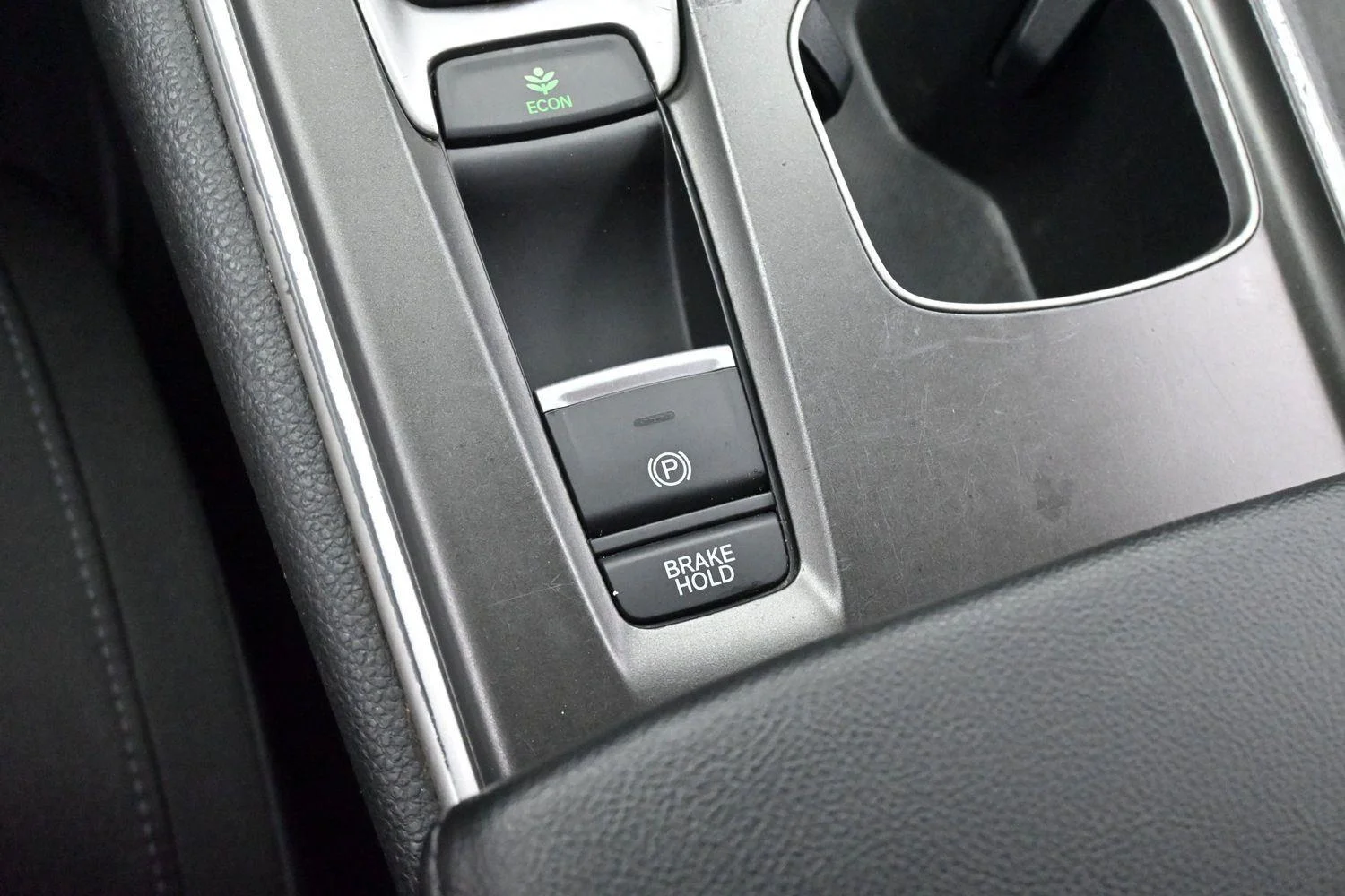Used 2020 Platinum White Pearl Honda LX image 19