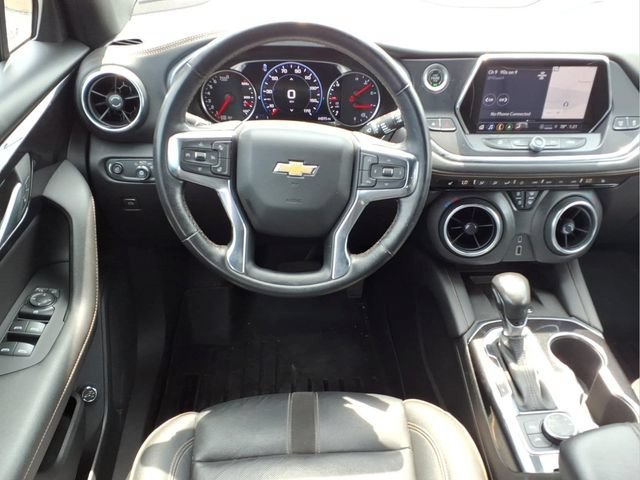 Used 2022 IRON GRAY METALLIC Chevrolet Premier image 4