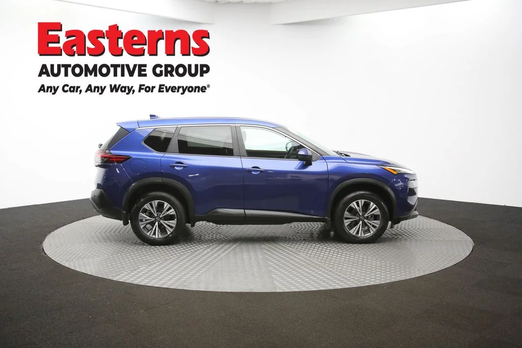 Used 2022 Blue Nissan SV image 43
