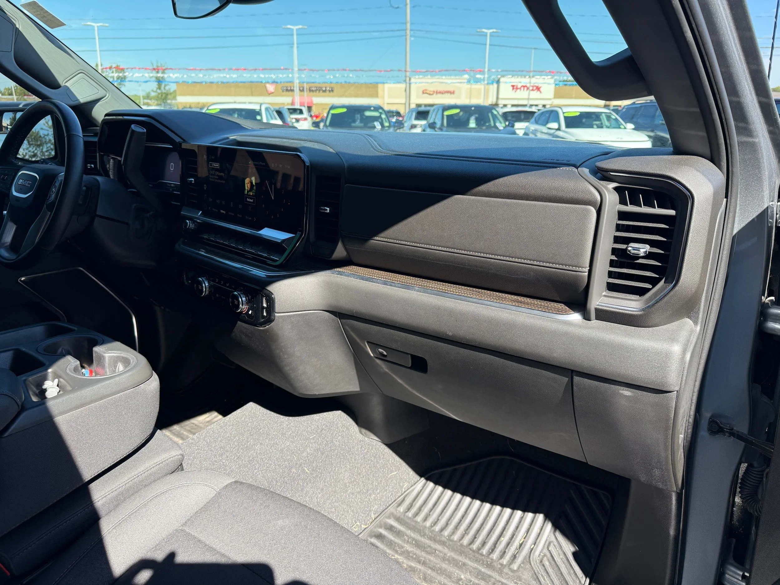 Used 2023 Sterling Metallic GMC Elevation image 25