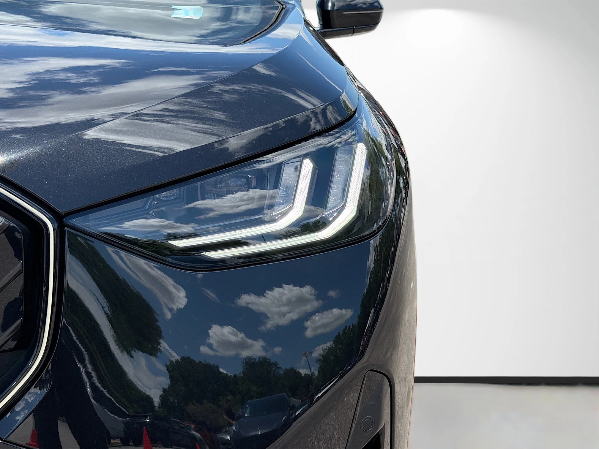 New 2026 Black Sapphire Metallic BMW 30 xDrive image 9