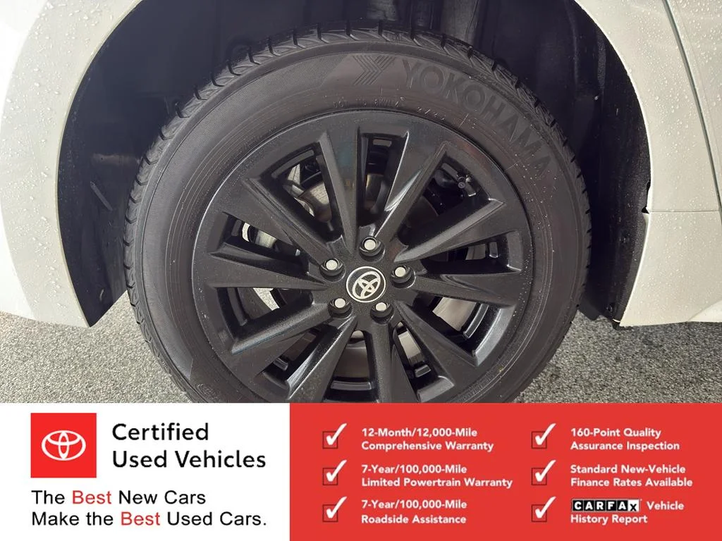 Used 2025 Ice Cap Toyota SE image 9