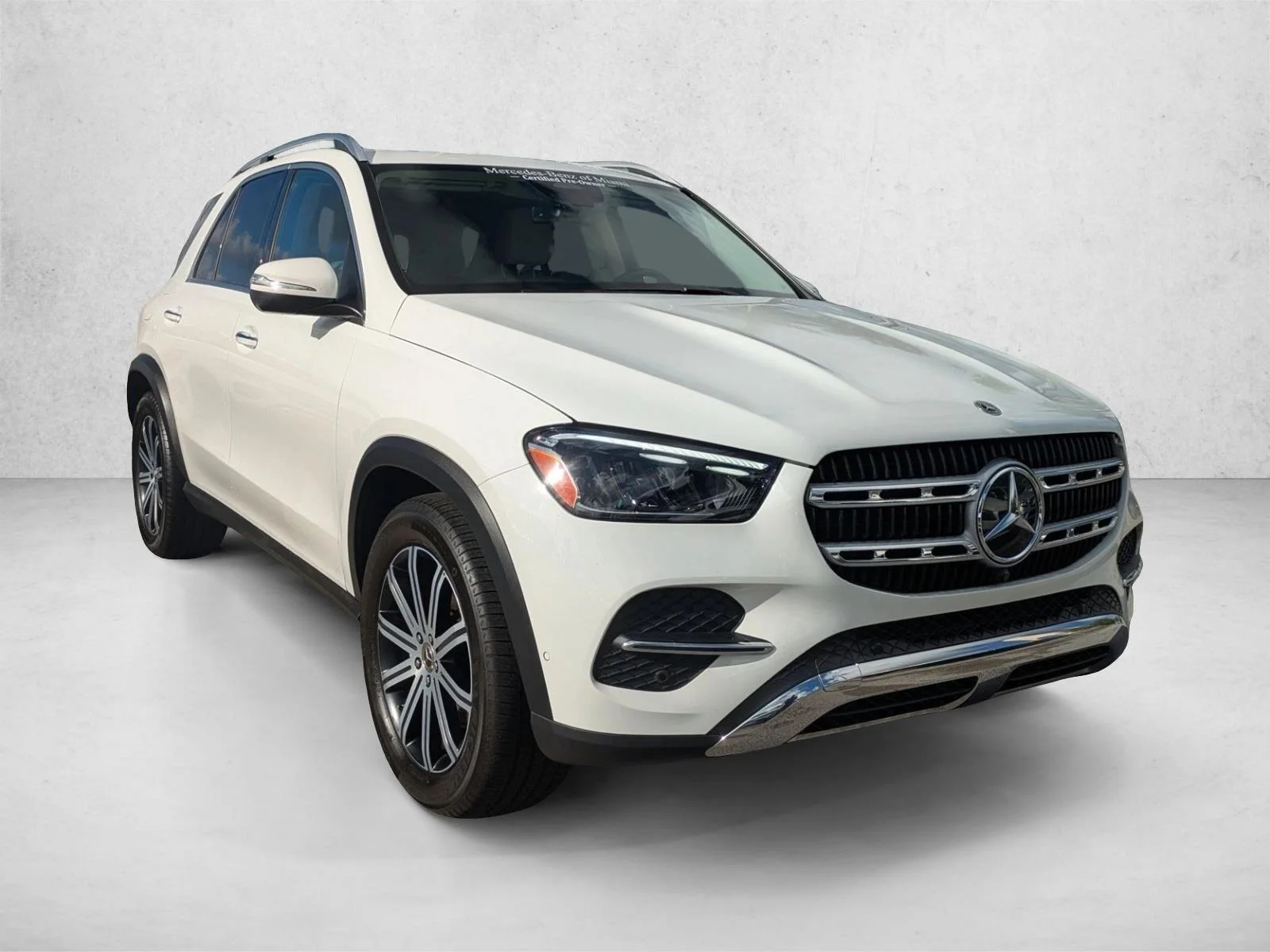Used 2025 Polar White Mercedes-Benz GLE 350 image 3