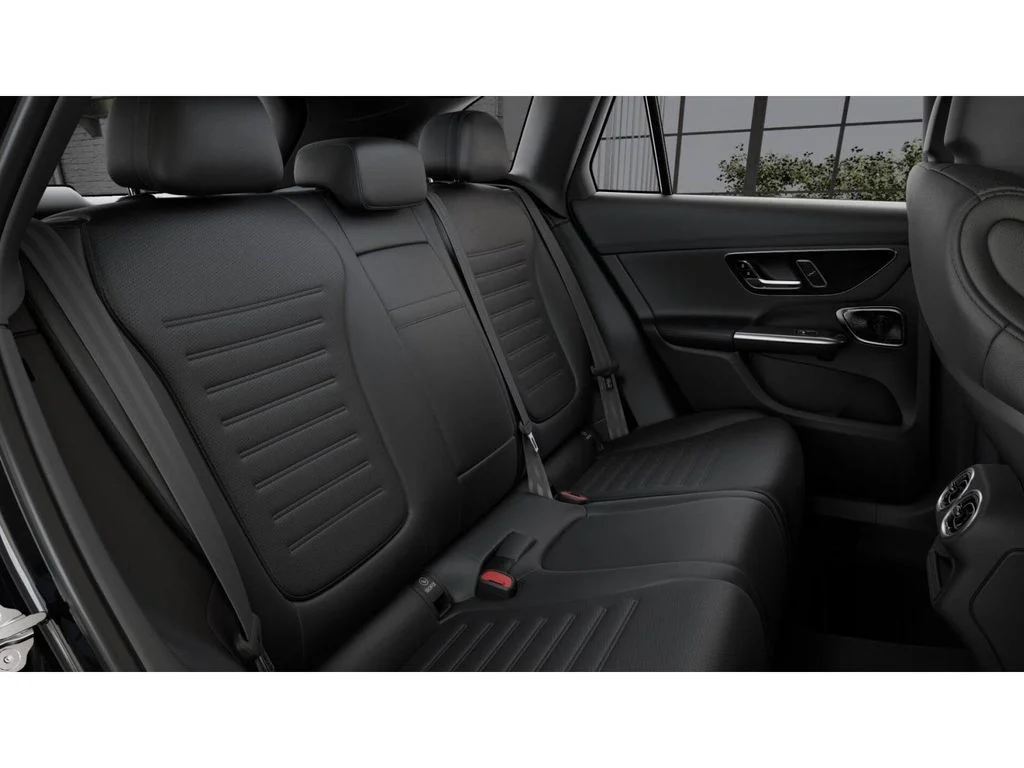 New 2026  Mercedes-Benz GLC 300 image 5