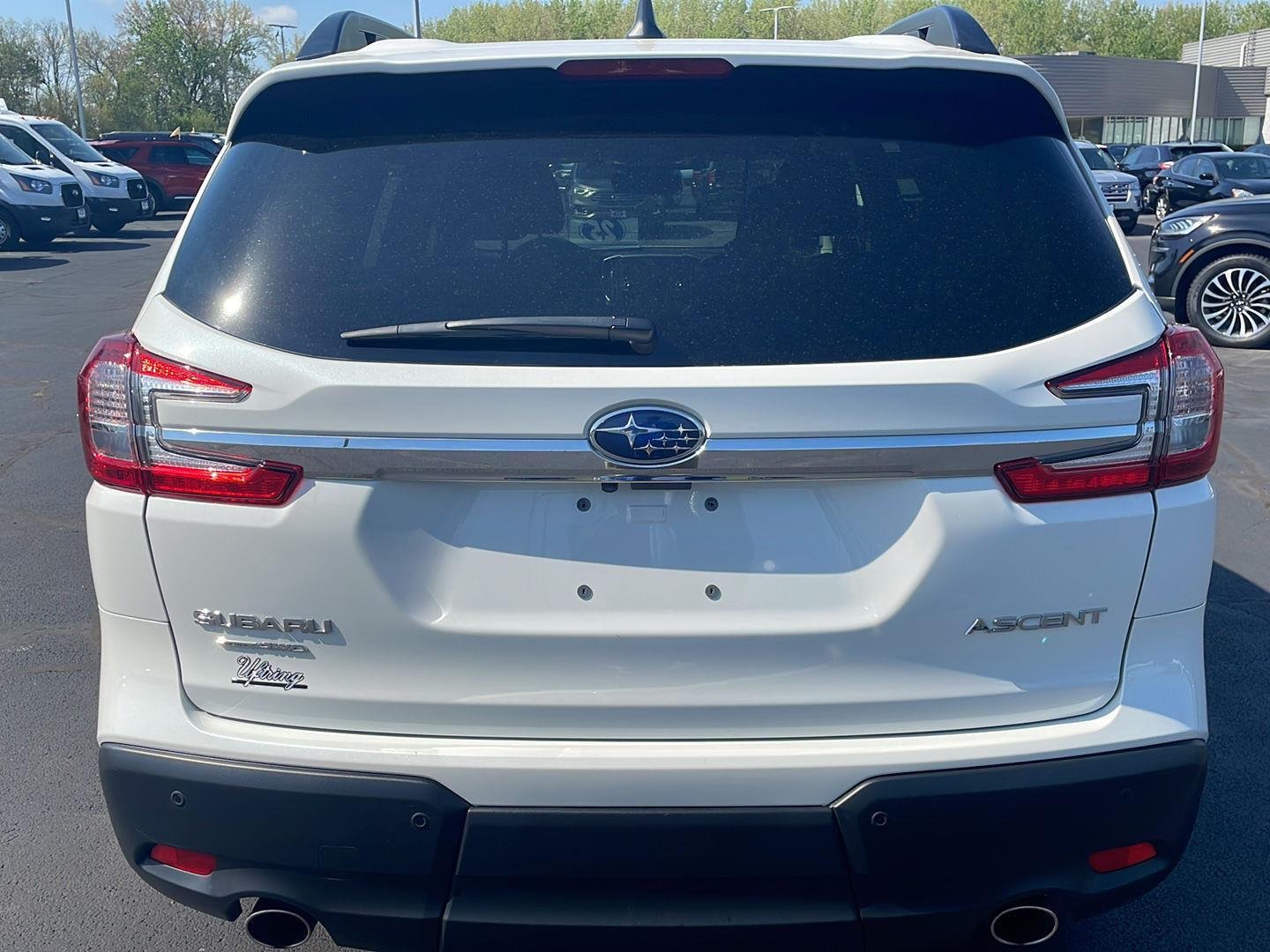 Used 2025 Crystal White Pearl Subaru Premium image 4