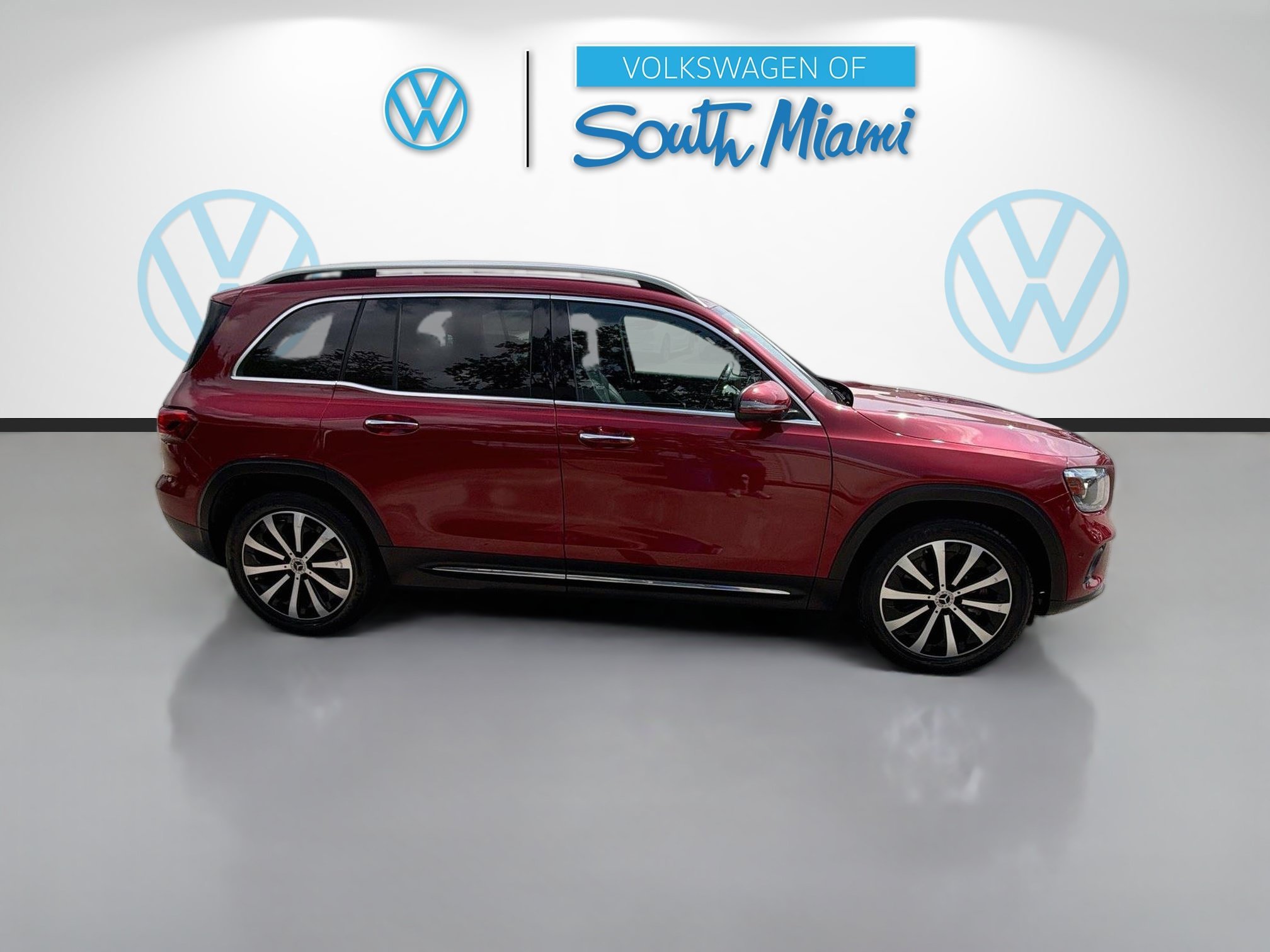 Used 2020 Red Mercedes-Benz GLB 250 image 8