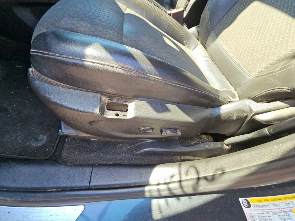 Used 2018 Gray Buick Preferred image 15