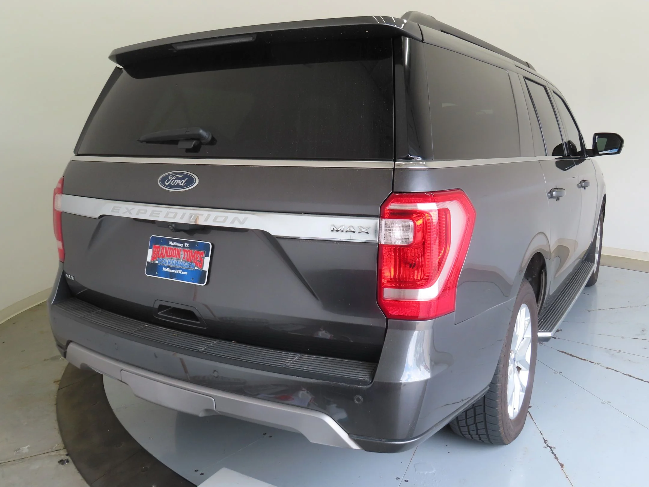 Used 2021 Gray Ford XLT image 3