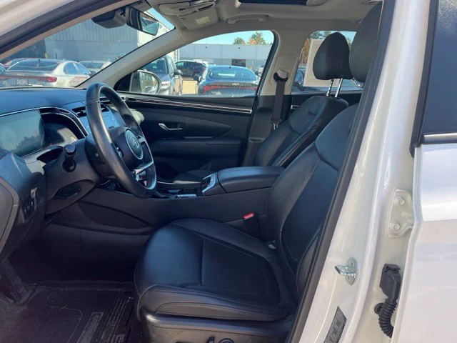 Used 2023 White Hyundai SEL image 12