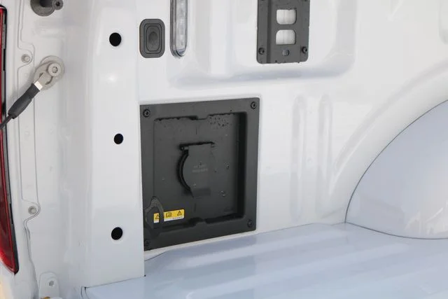 New 2026 Oxford White Ford XLT image 41