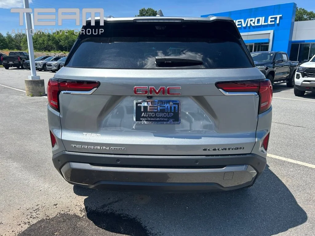 New 2026 Sterling Metallic GMC Elevation image 29