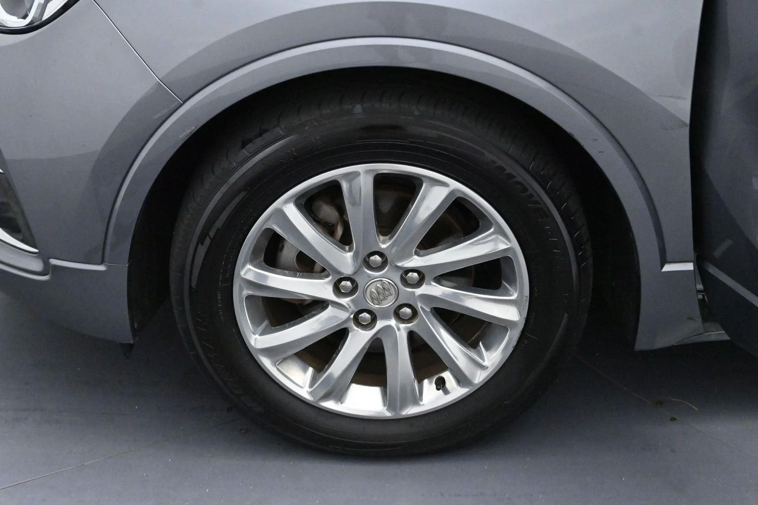 Used 2019 Satin Steel Metallic Buick Essence image 28
