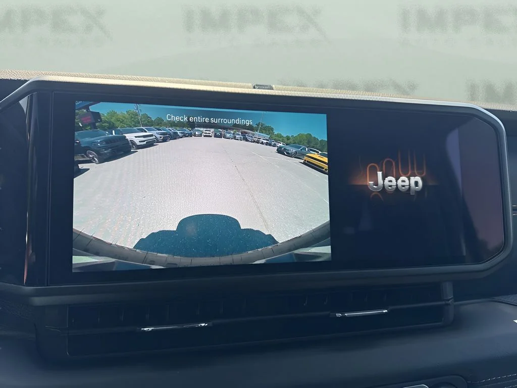 Used 2024 Gray Jeep Sahara image 19