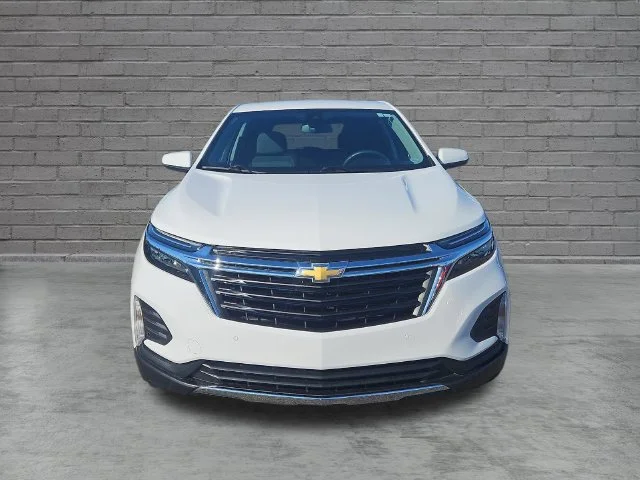 Used 2024 Summit White Chevrolet LT image 8