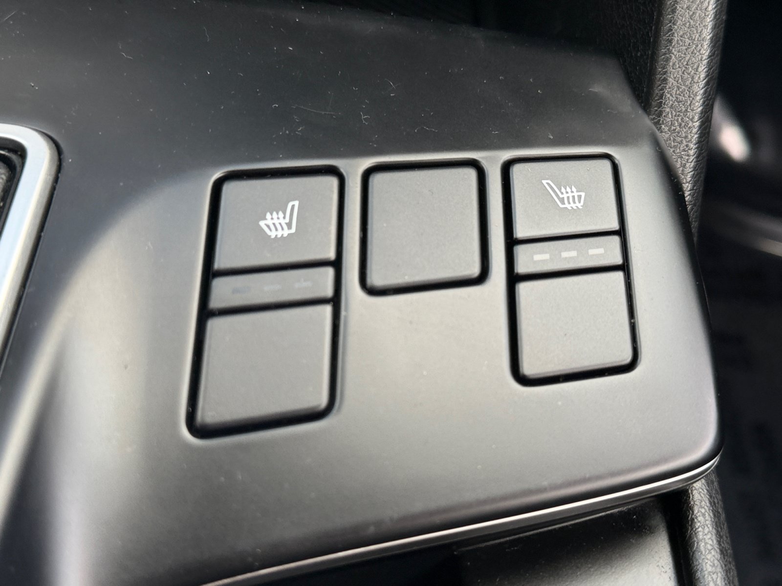 Used 2023 Steel Gray Kia LX image 24