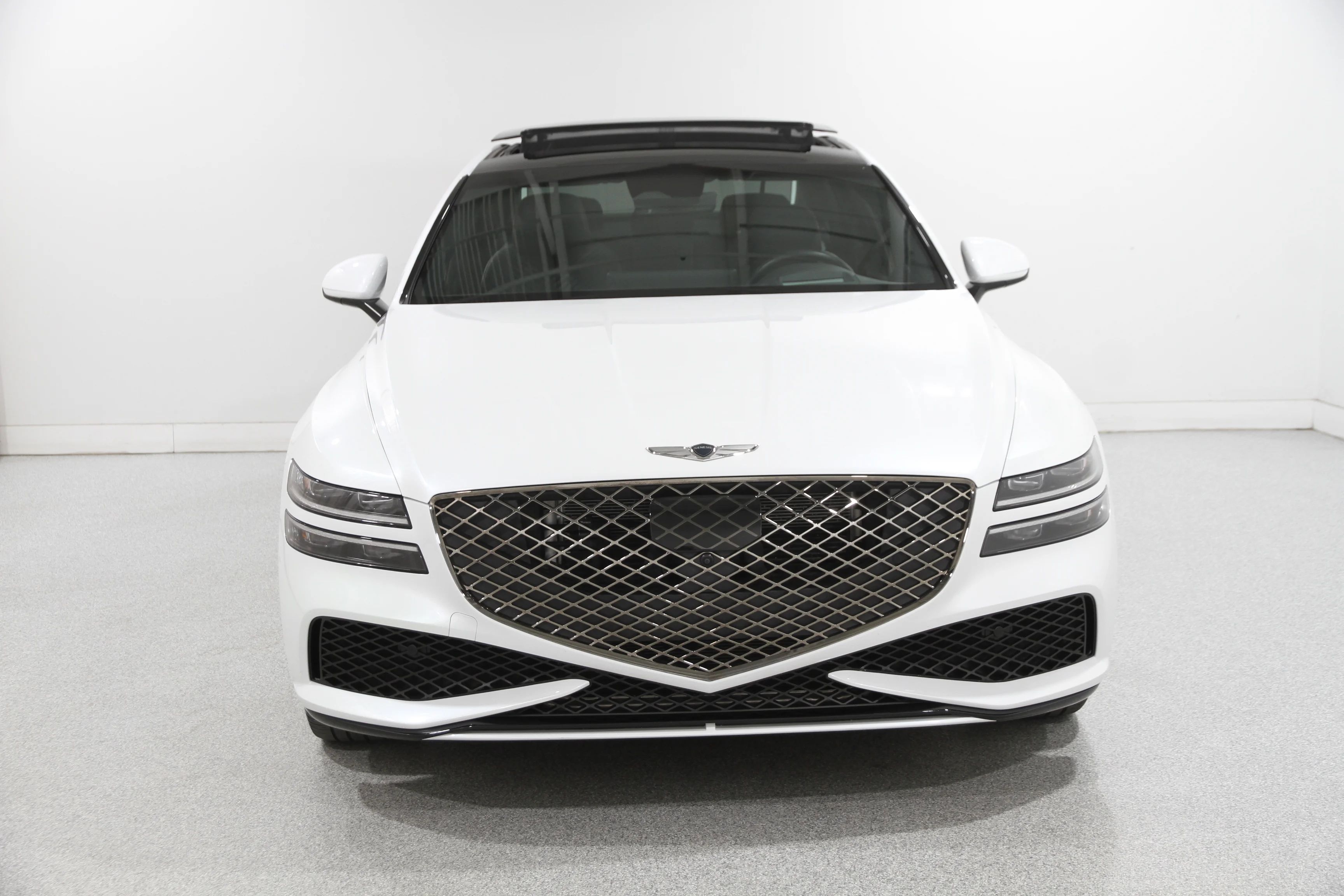 Used 2024 Uyuni White Pearl Metallic Genesis 3.5T Sport image 2