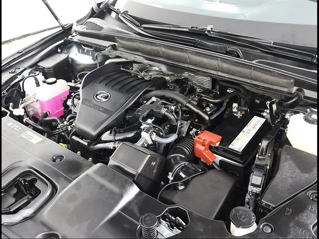 Certified Used 2025 Iridium Lexus Premium+ image 11