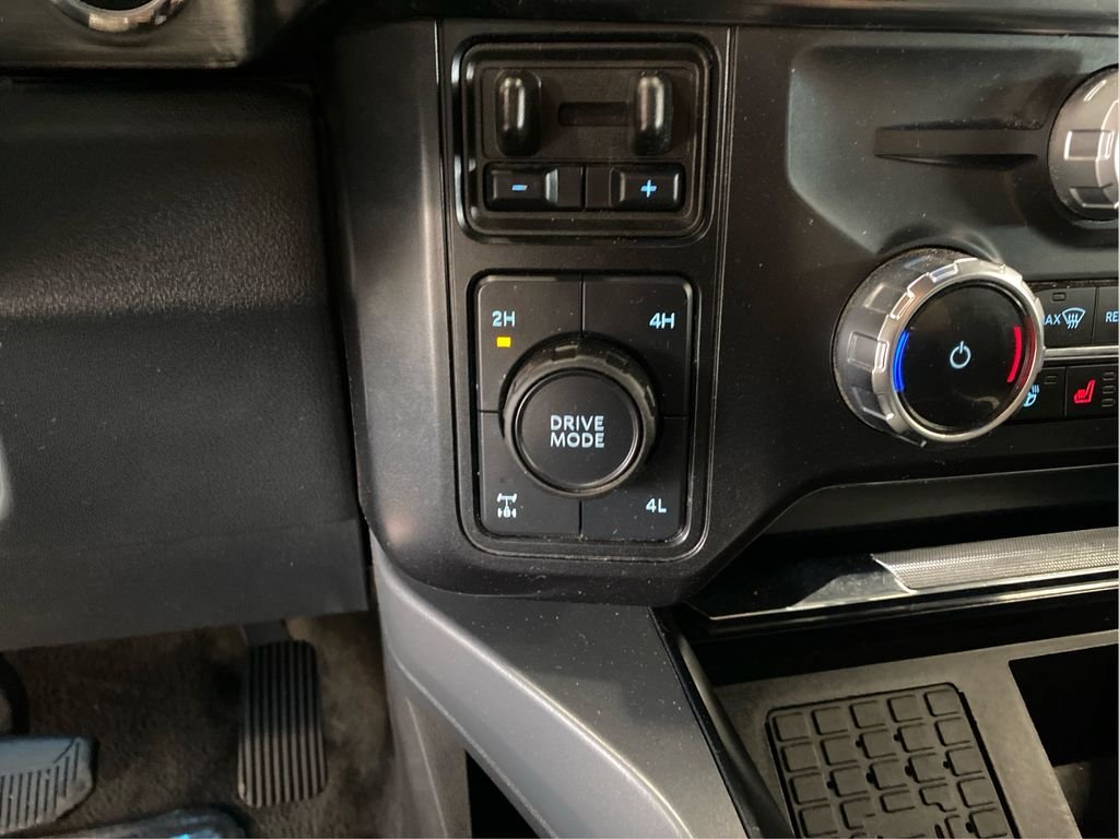 Used 2025 Black Ford Lariat image 21