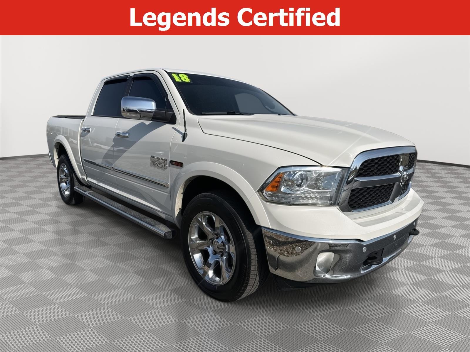 2018 RAM 1500 Laramie 4x4 Crew Cab 5'7's photo