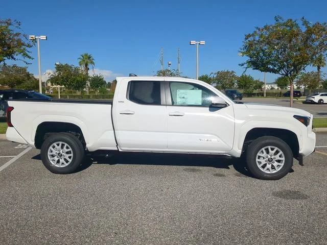New 2026 Ice Cap Toyota SR5 image 3