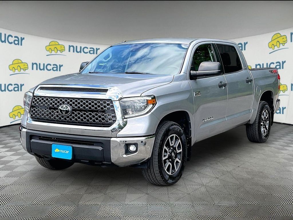 Used 2018 Silver Toyota SR5 image 3