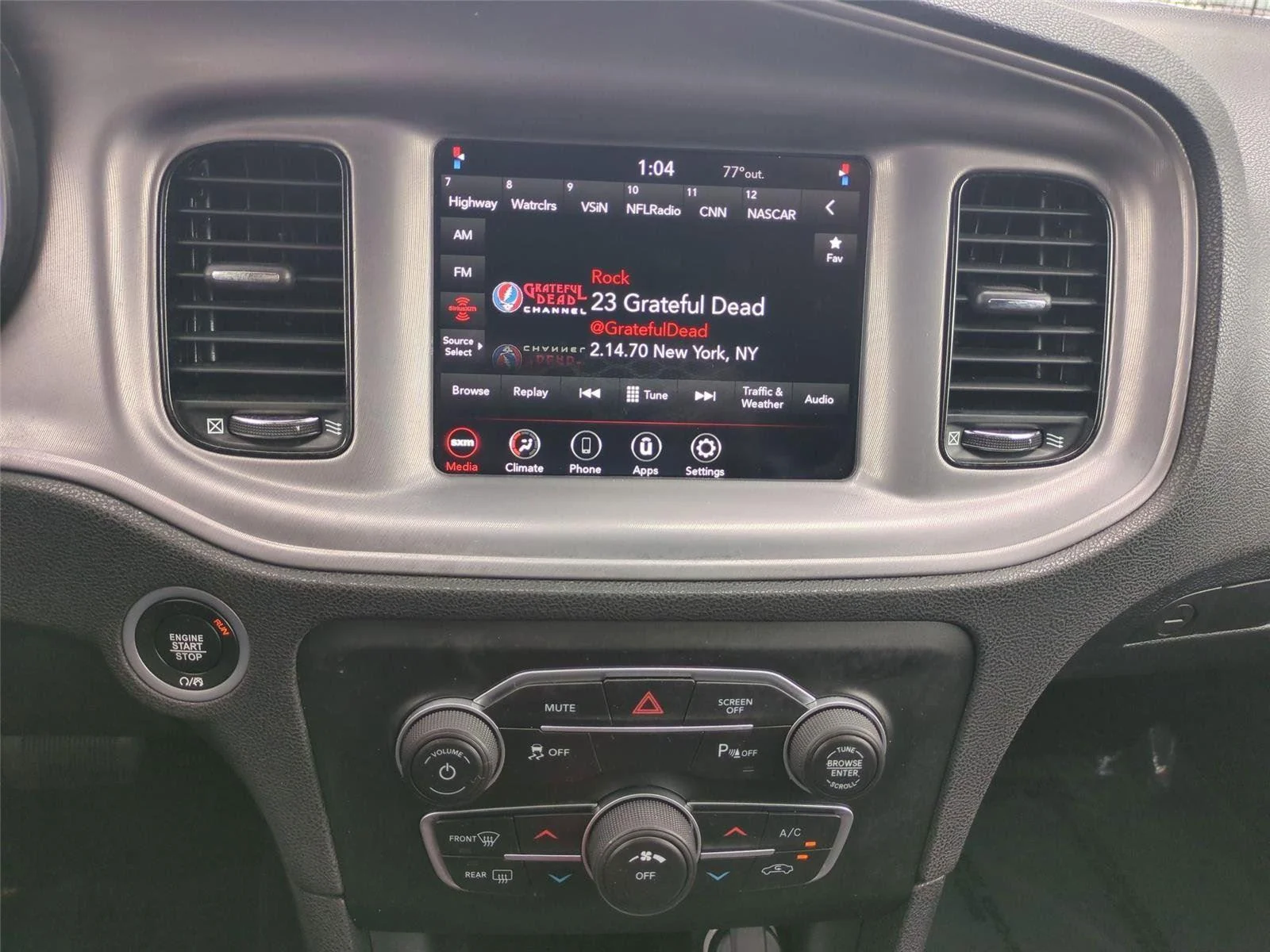 Used 2023 Sublime Metallic Clearcoat Dodge SXT image 24