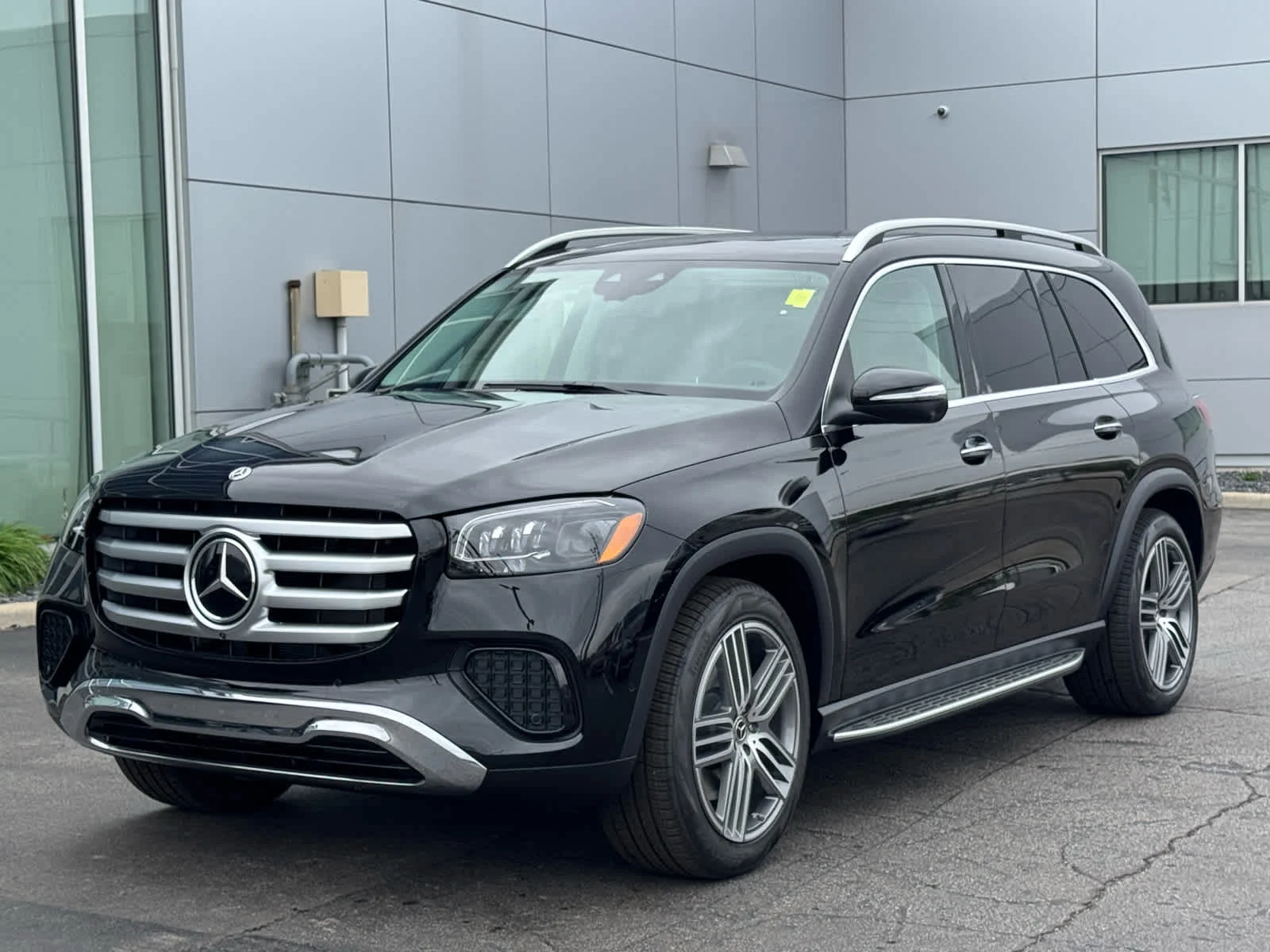 New 2026 Obsidian Black Metallic Mercedes-Benz GLS 450 image 4