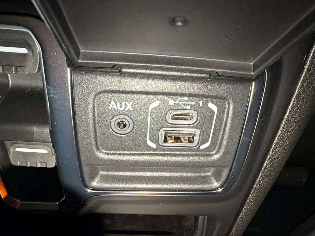 New 2026 Hydro Blue Pearlcoat Jeep Sport image 28