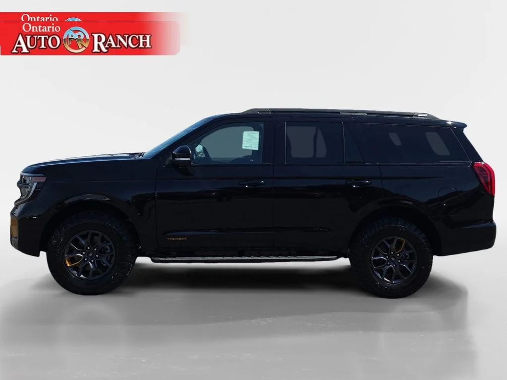 New 2026 AGATE BLACK METALLIC Ford Tremor image 2