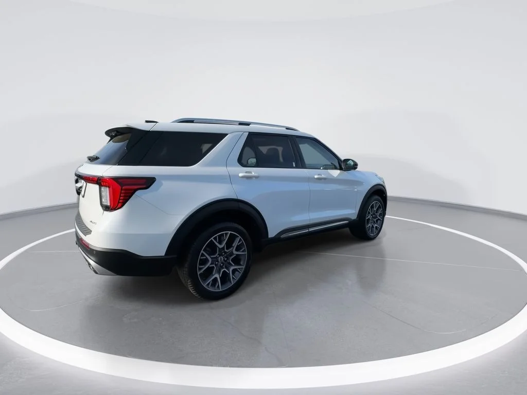 Used 2025 White Ford Platinum image 8