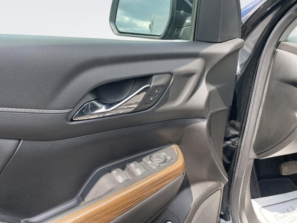 Used 2023 Black GMC SLE image 16