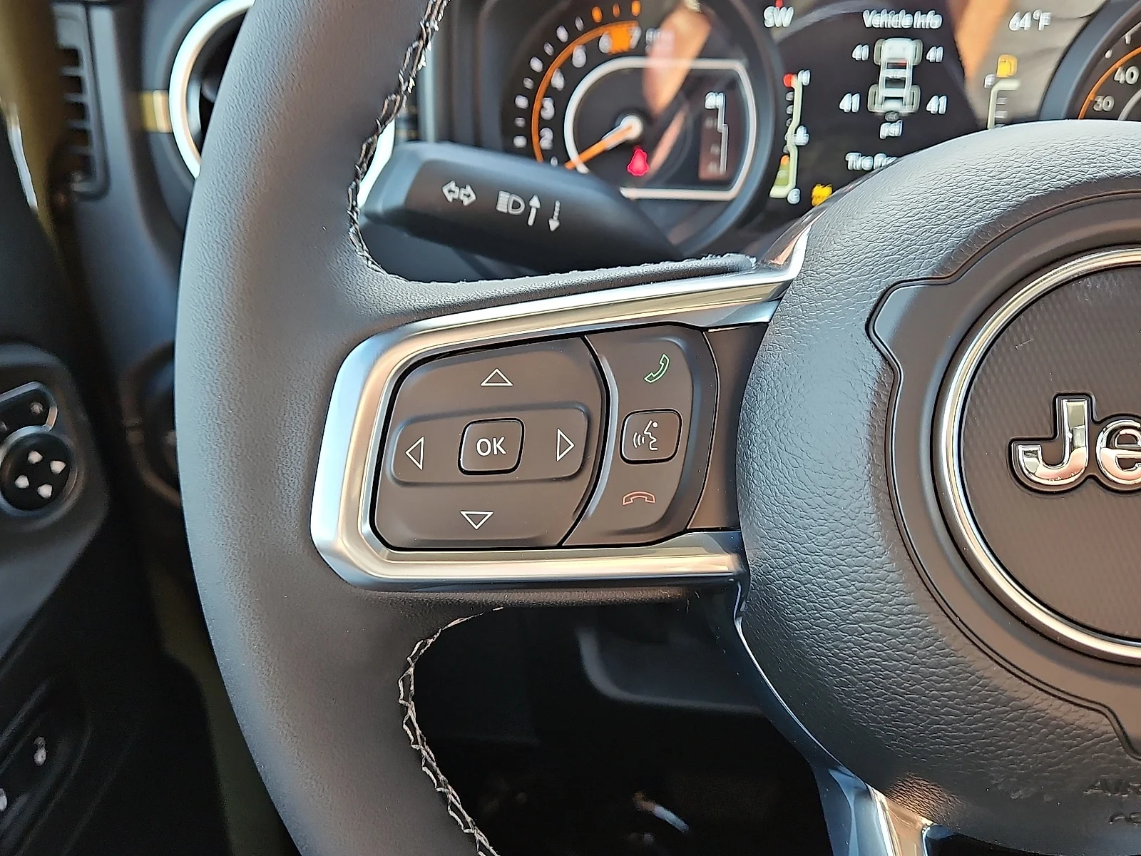 New 2026 41 Jeep 4-DOOR SAHARA image 17