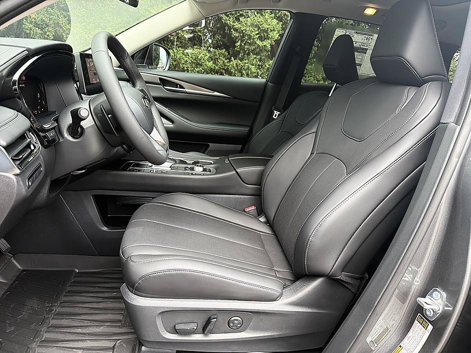 New 2027 Graphite Shadow INFINITI PURE image 12