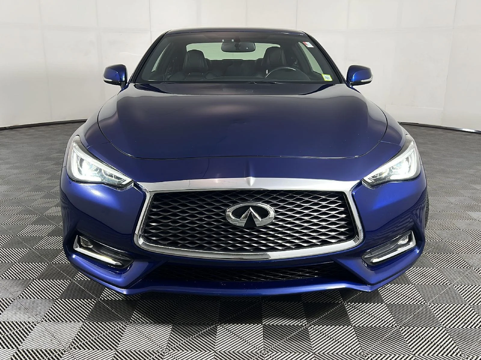 Used 2017 Iridium Blue INFINITI 3.0t Premium image 3