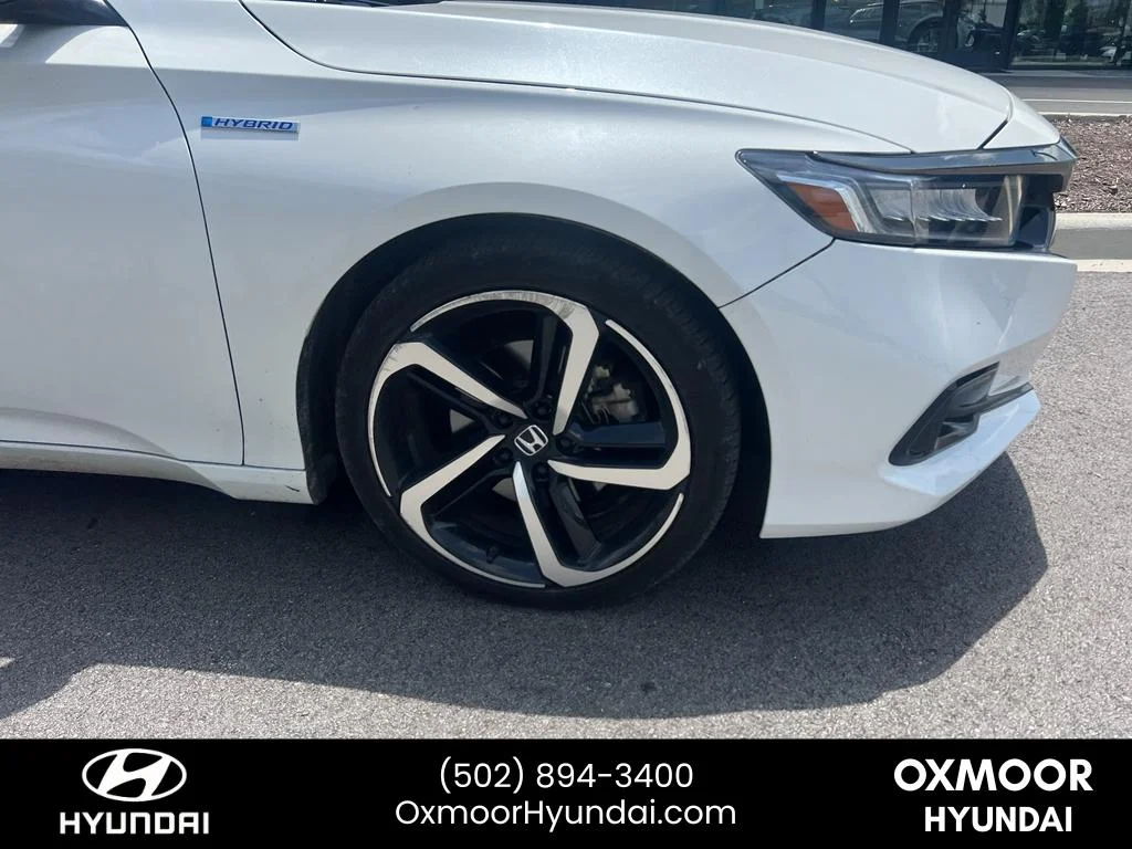 Used 2022 Platinum White Pearl Honda Sport image 3