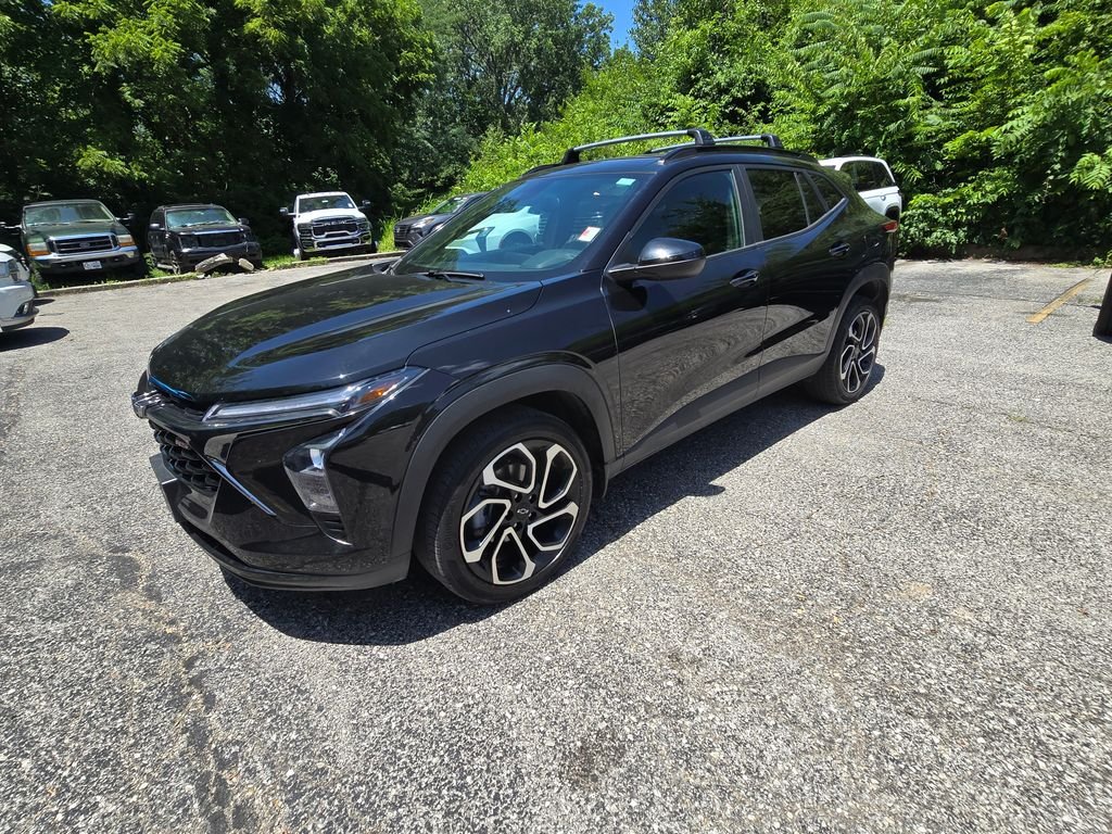 Used 2025 Chevrolet Trax RS with VIN KL77LJEP9SC004970 for sale in Kansas City