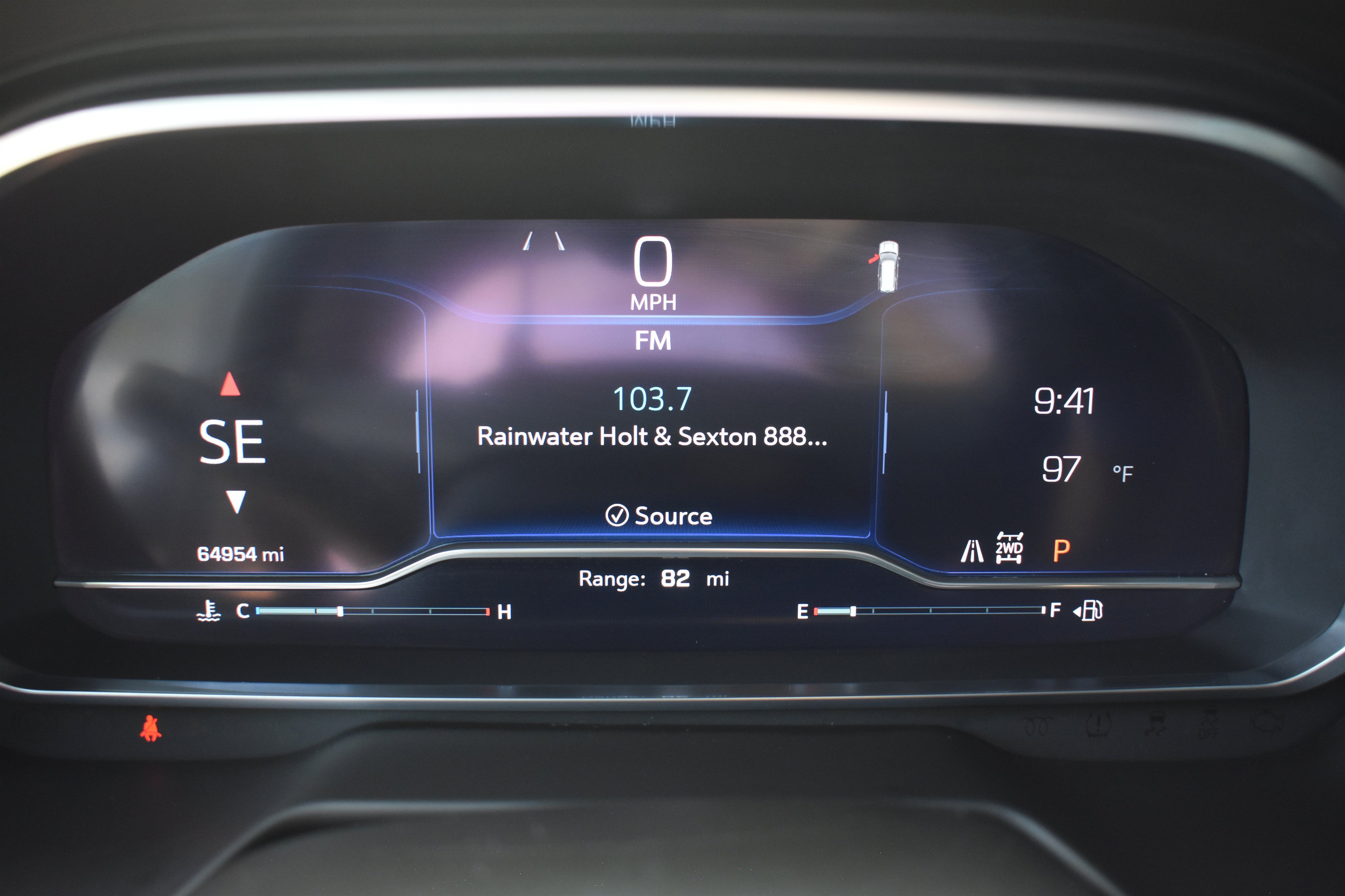 2023 Chevrolet Suburban LT - Photo 23